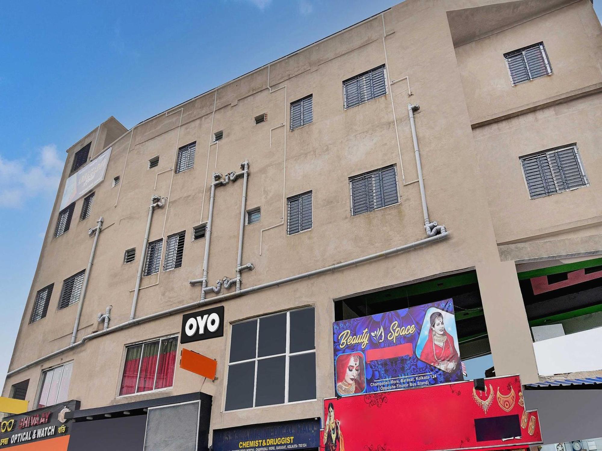 Super Hotel O Royal Empire コルカタ エクステリア 写真